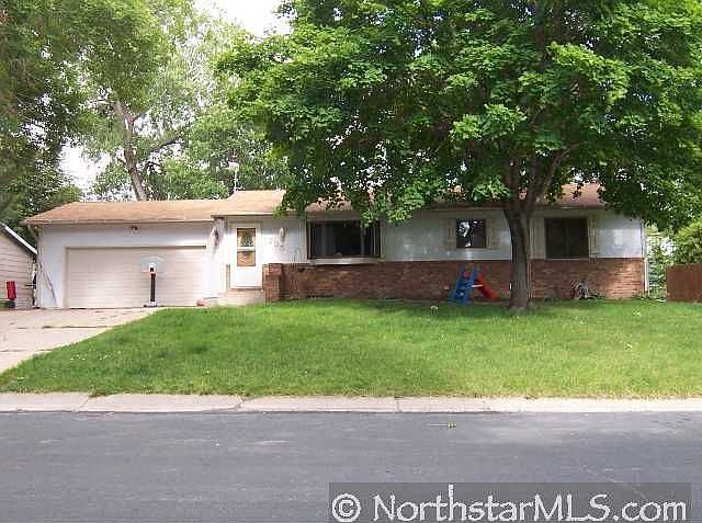 Home for Sale in Chaska, MN $169,100