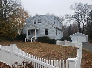 47 Kenyon Rd, Waterford, CT 06385