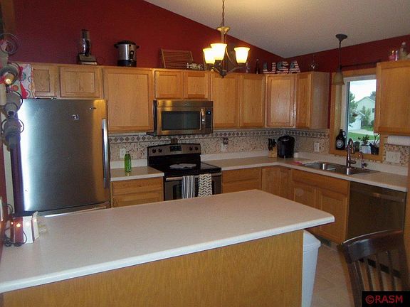 4th image of 620 Grayhawk Dr