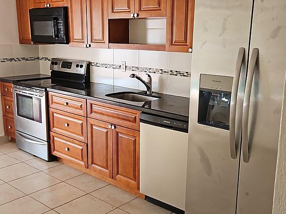 2nd image of 5841 N Farragut Dr