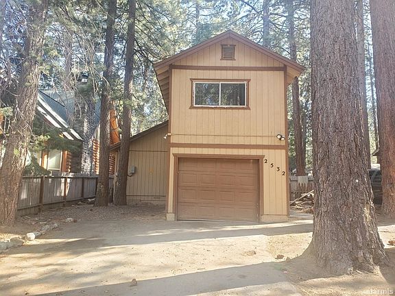 4th image of 2532 Knox Ave