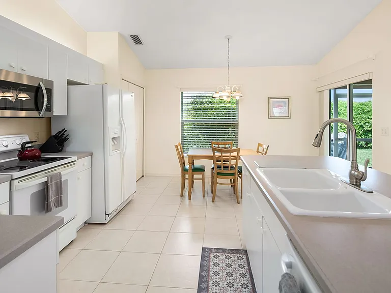 78 Sand Hill St — Photo 7