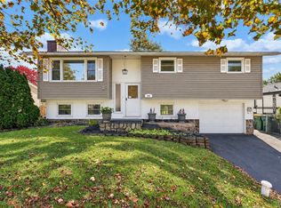 405 Shaver Ave, North Syracuse, NY 13212