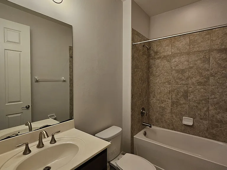 3141 Amadora Cir — Photo 6