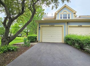 1263 Rhodes Ln, Naperville, IL 60540