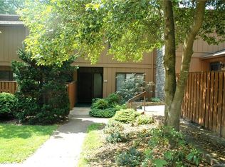 210 Crowfields Dr, Asheville, NC 28803