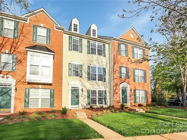 12133 Harrison Steel Dr, Charlotte, NC 28277