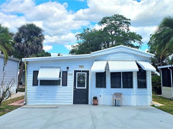 183 Panther Pass Cir #183, Naples, FL 34114
