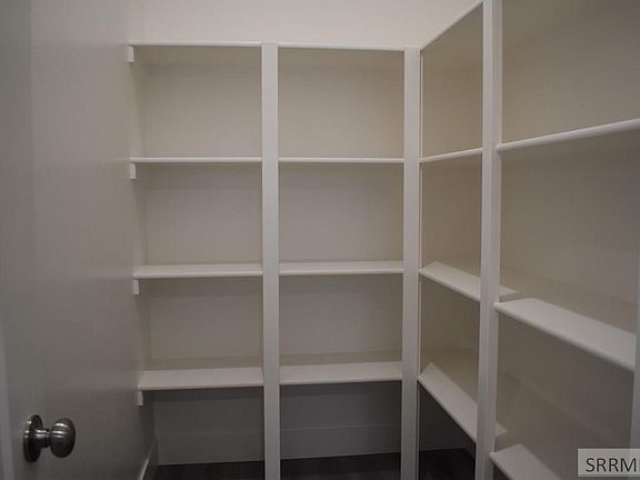 3rd image of 3777 N Ola Vista Ave