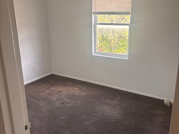 4th image of 2104 Monroe Ave #2104