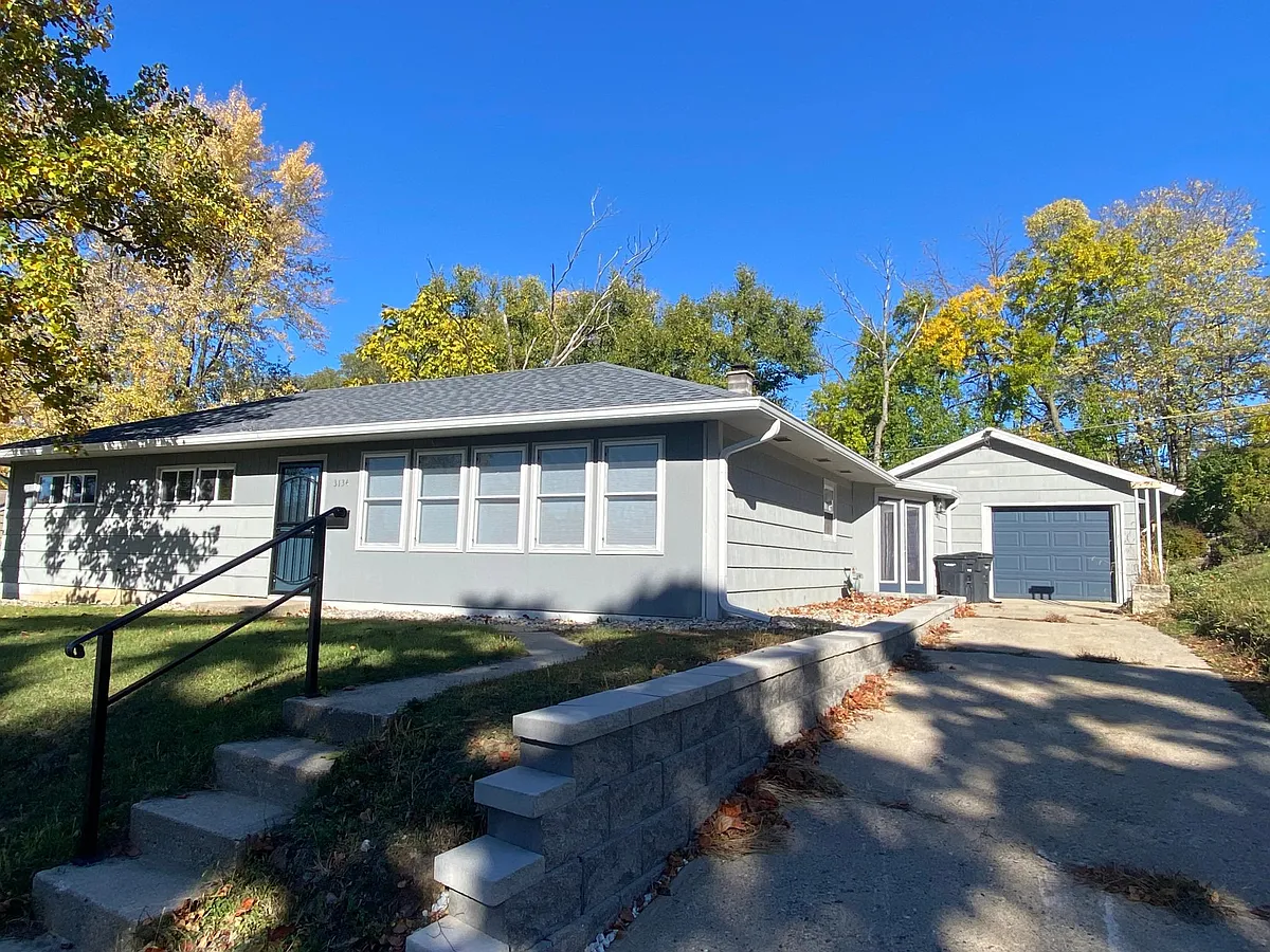 Building Photo - 3134 Longlois Dr