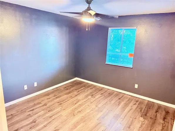 6519 W Newberry Rd #211, Gainesville, FL 32608