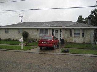 7700 Berg Rd, New Orleans, LA 70128