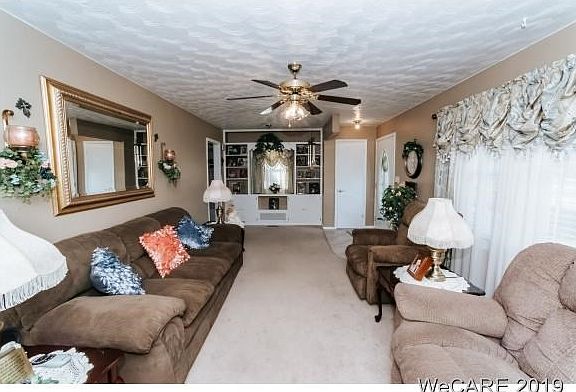 4th image of 2408 Lost Creek Blvd