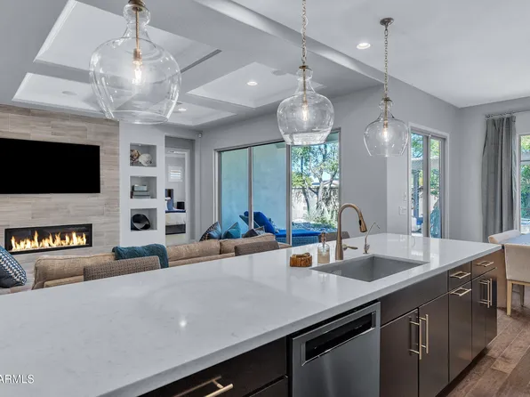 3880 E Horseshoe Place, Chandler, AZ 85249