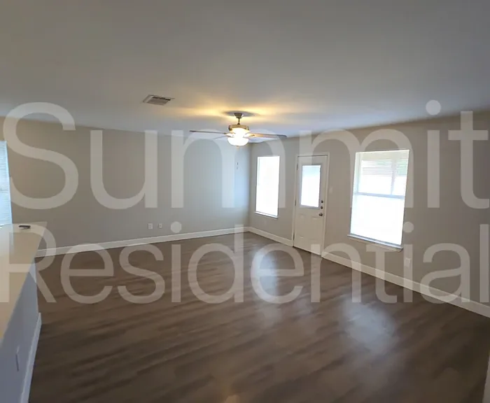 3350 Pioneer Crossing Dr — Photo 5