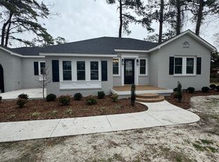 961 N Us Highway 64, Manteo, NC 27954