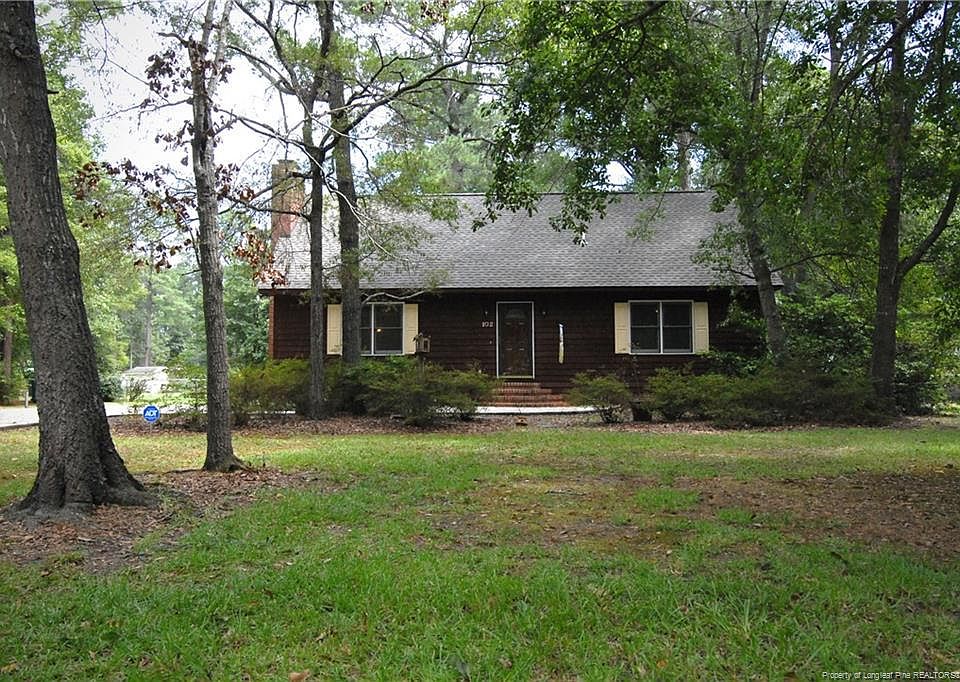 1st image of 102 Greenock Pl