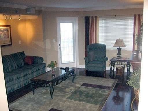5th image of 795 Hammond Dr APT 913