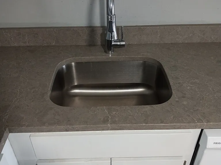 566 Washington St #1 — Photo 11