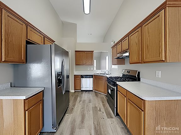 4th image of 143 Stoney Brook Way