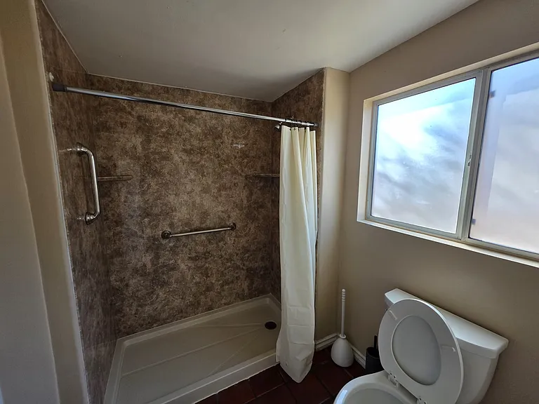 240 E La Huerta — Photo 23