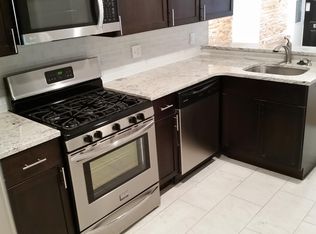 816 S 5th St #A, Philadelphia, PA 19147