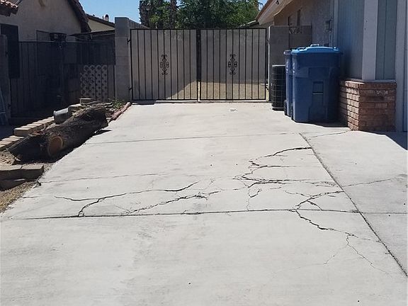 3rd image of 7329 Lattimore Dr