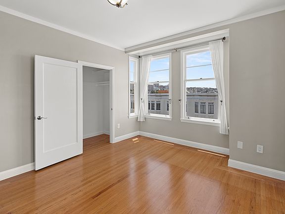 5th image of 2774 Franklin St APT 15
