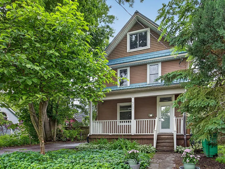 367 Edinburgh St — Photo 1