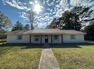 115 Devalda Dr, Duck Hill, MS 38925