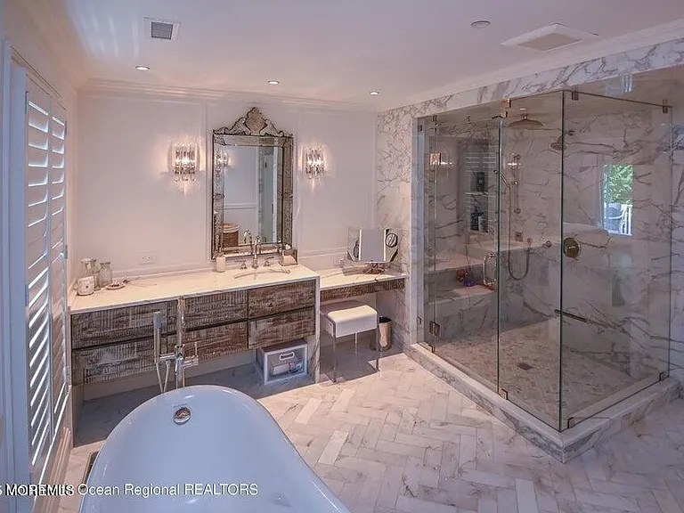 11 Red Oak Dr — Photo 12