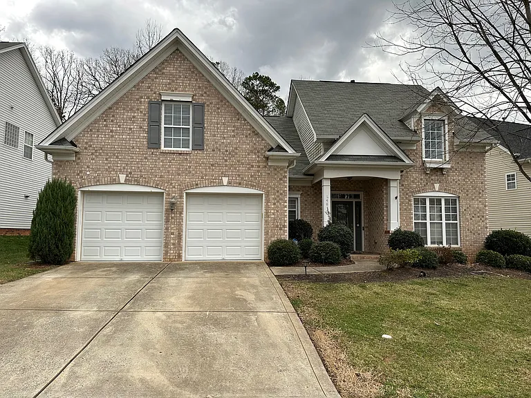 14810 Provence Ln — Photo 2