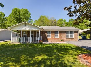 208 Springhill Ln, Maiden, NC 28650