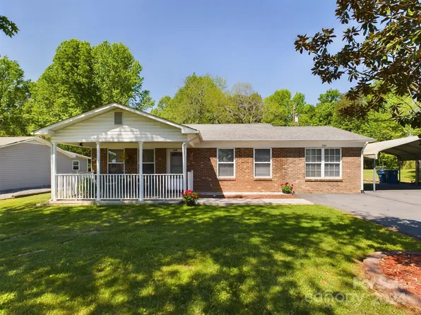 208 Springhill Ln, Maiden, NC 28650