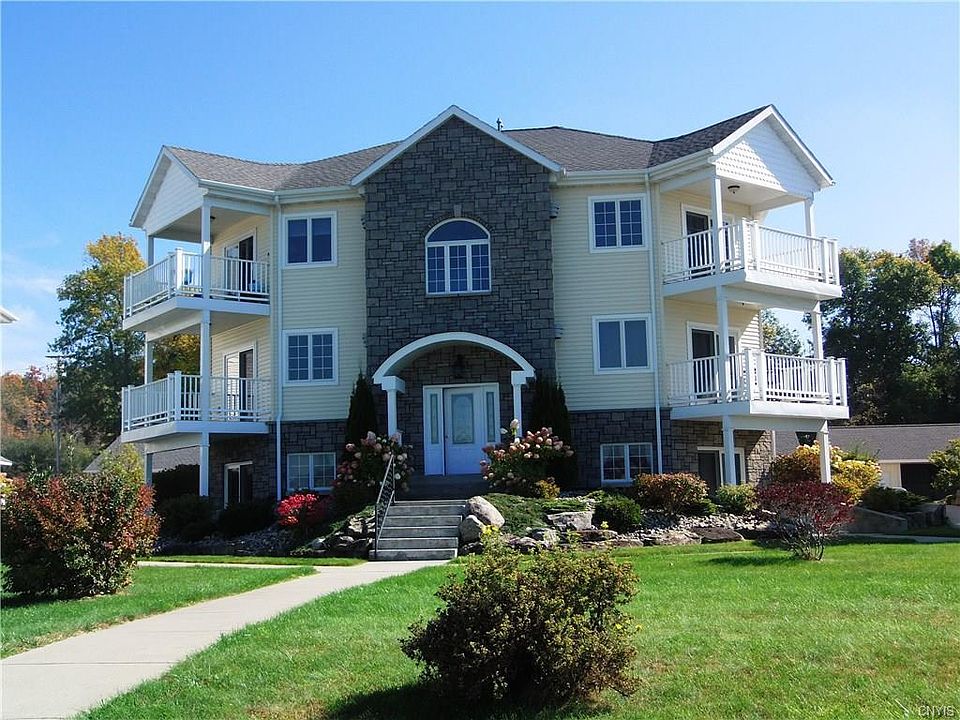 1st image of 33 Dockside Dr
