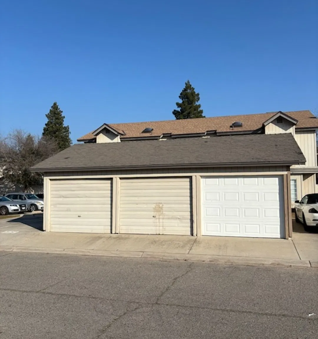 2 bed, 1.5 bath, $1,475 — Photo 2