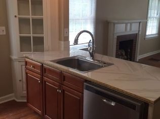 2902 Losantiville Ave #2, Cincinnati, OH 45213