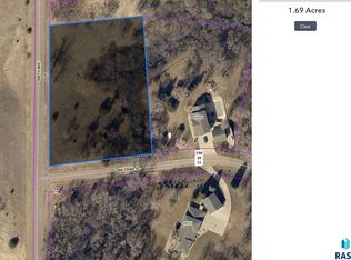 Oak Trail Pl, Sioux Falls, SD 57108