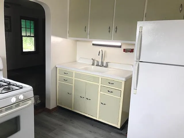 218 W William St #2 — Photo 11