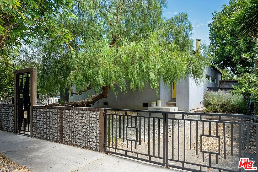 3 bed, 2.0 bath, $11,995 — Photo 1