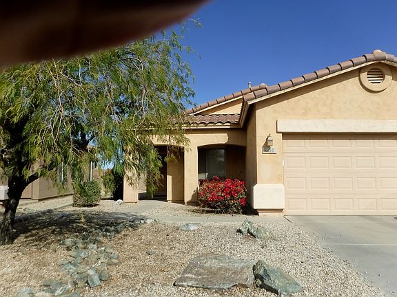 2nd image of 656 E Red Rock Trl