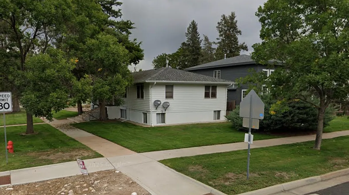 2 bed, 725 sqft, $1,050 — Photo 1