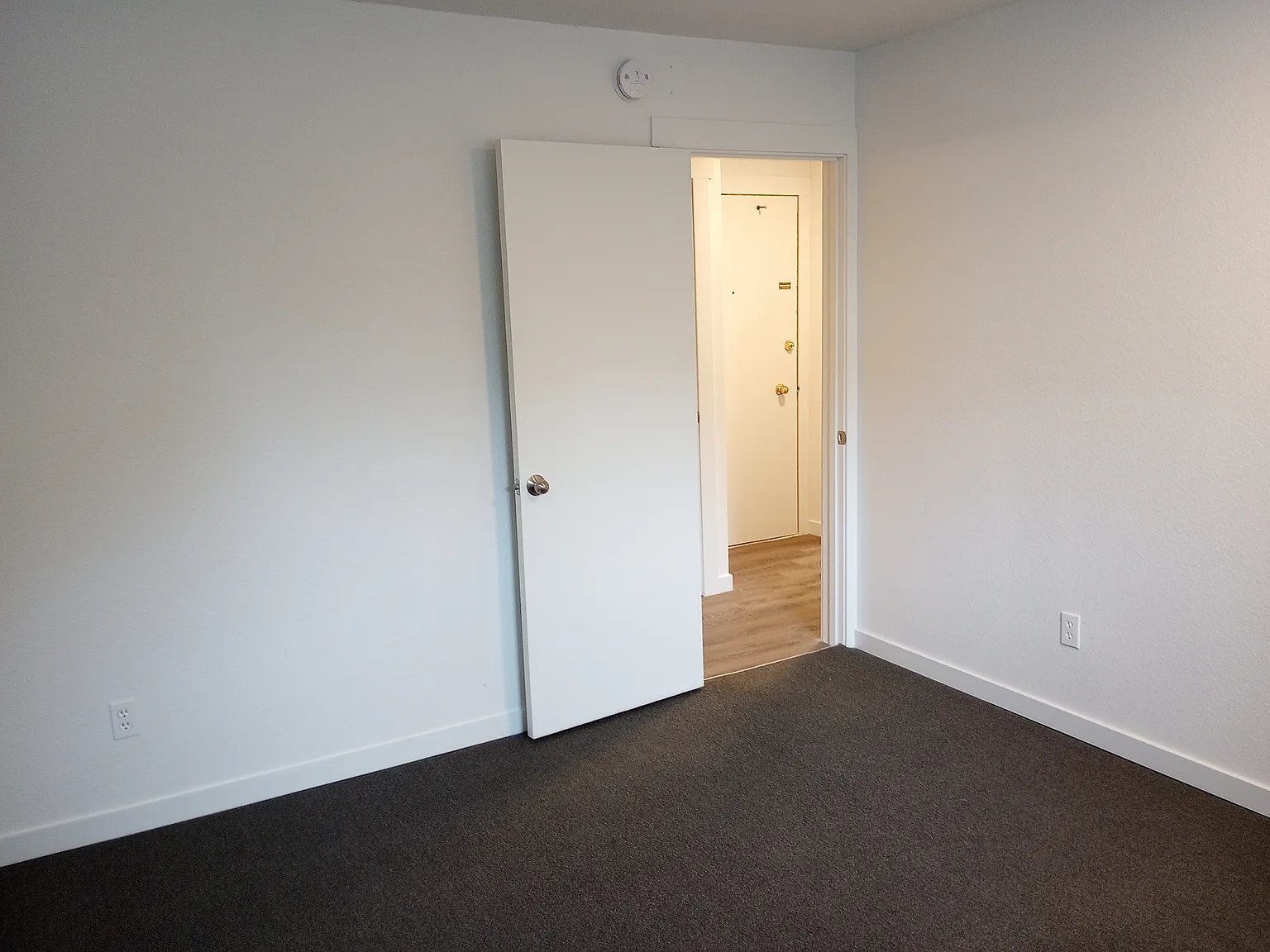 1 bed, 700 sqft, $1,525 — Photo 4