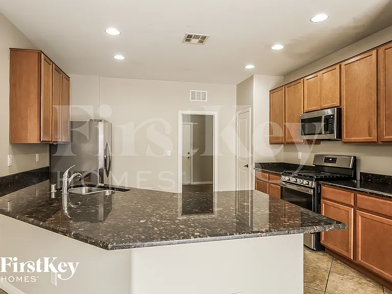 6217 Escapa Ct — Photo 8
