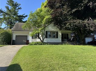 212 Earnshaw Dr, Dayton, OH 45429