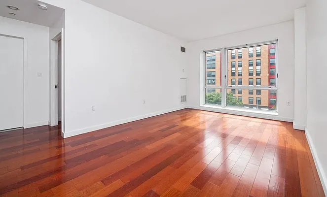 Rented by REAL New York | media 14