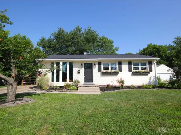 412 Cedar Ln, Lebanon, OH 45036