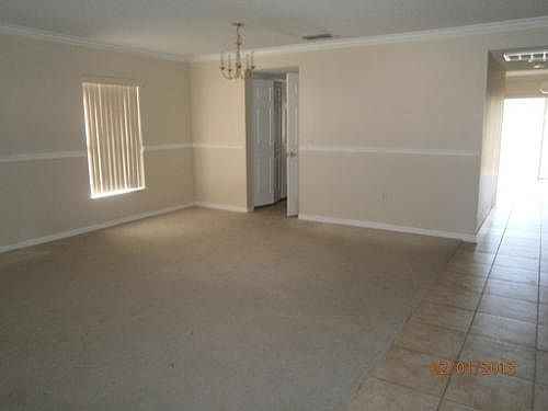 3rd image of 10275 Laxton St