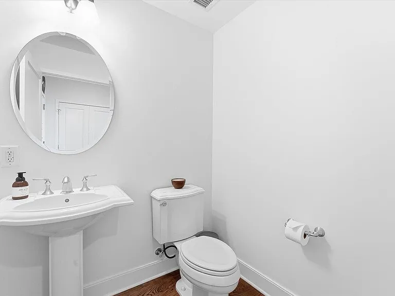 1125 Maxwell Ln #Penthouse 1221 — Photo 15